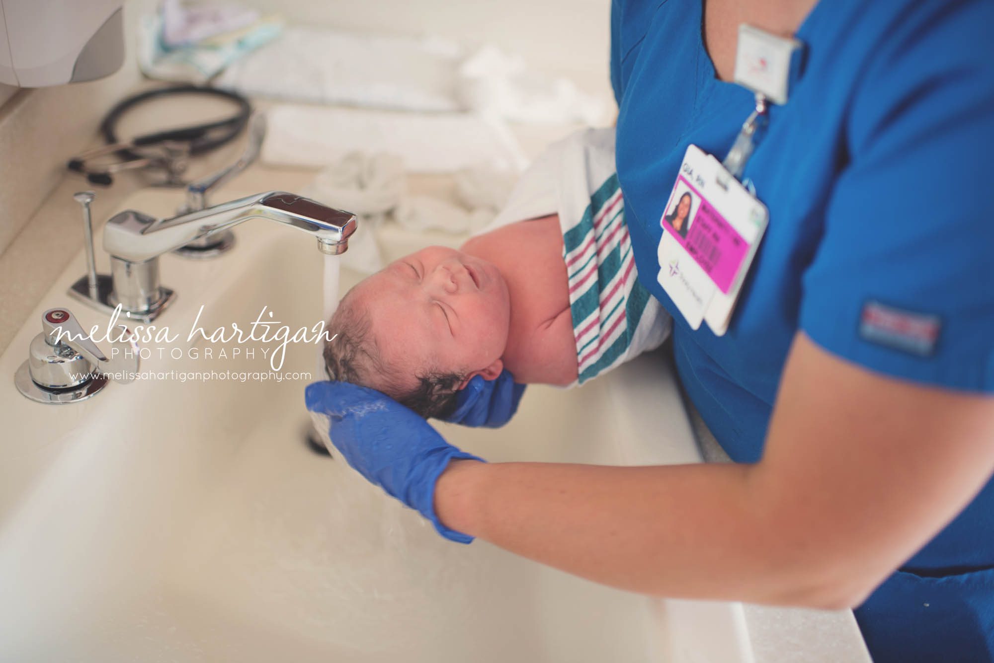 Melissa Hartigan Photography Connecticut Maternity and Newborn Photographer Piper Fresh 48 Newborn Session baby getting first bath in hospital