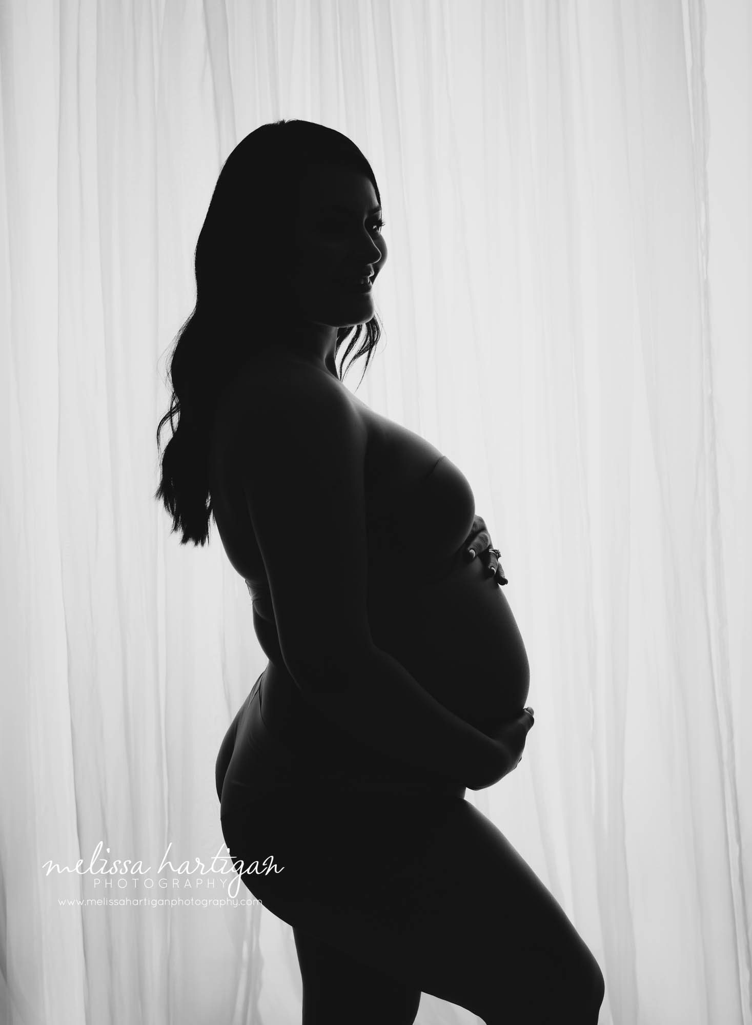 pregnant mom studio silhouette maternity picture