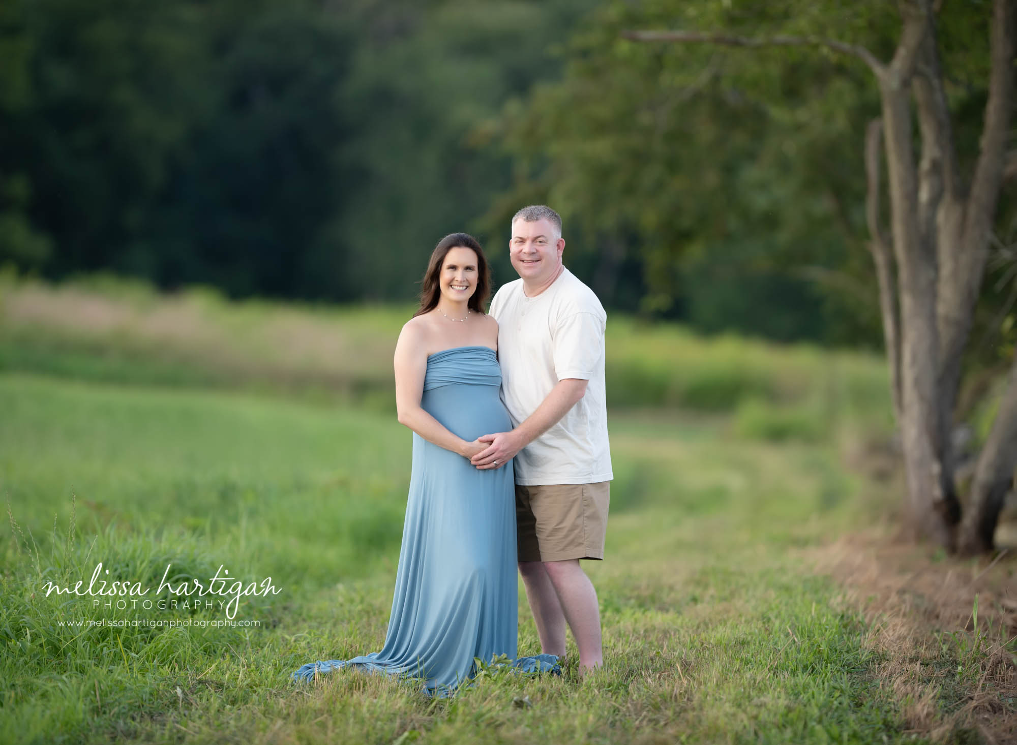 g baby bump couples maternity picture Amston CT maternity photography