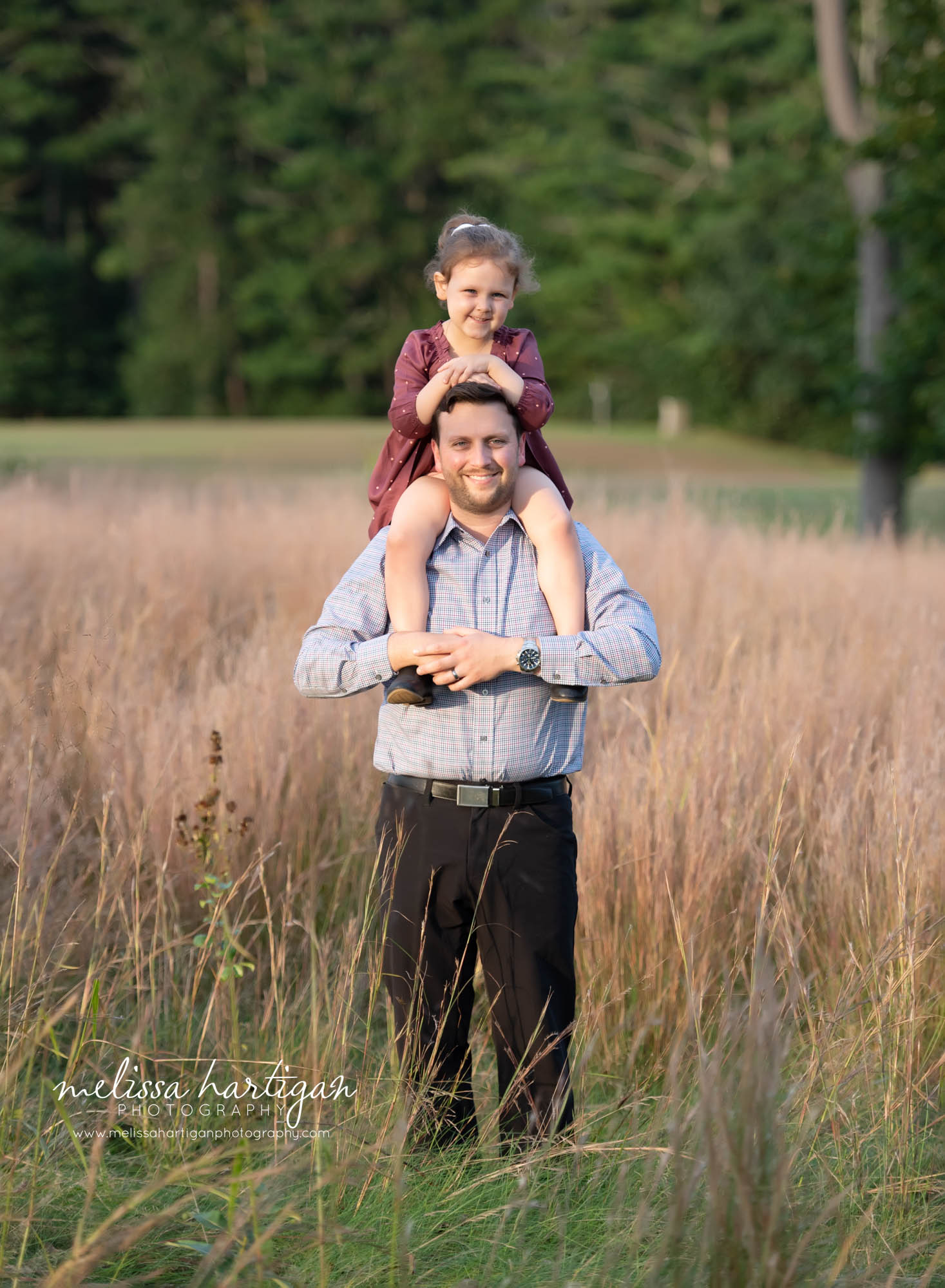 daughter sitting on top of dad's shoulders family photography pose Connecticut family photographer